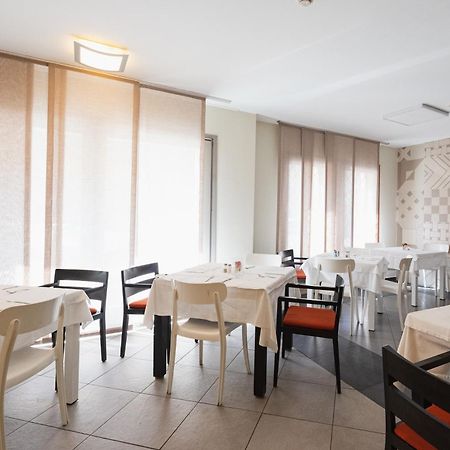 Parini Hotel Bosisio Parini Dış mekan fotoğraf