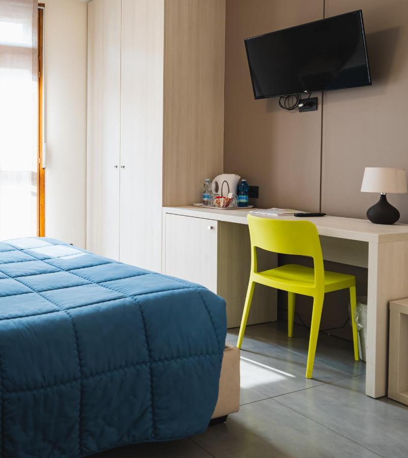 Parini Hotel Bosisio Parini Dış mekan fotoğraf