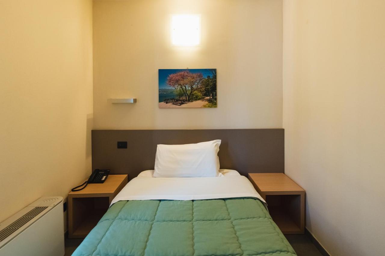 Parini Hotel Bosisio Parini Dış mekan fotoğraf