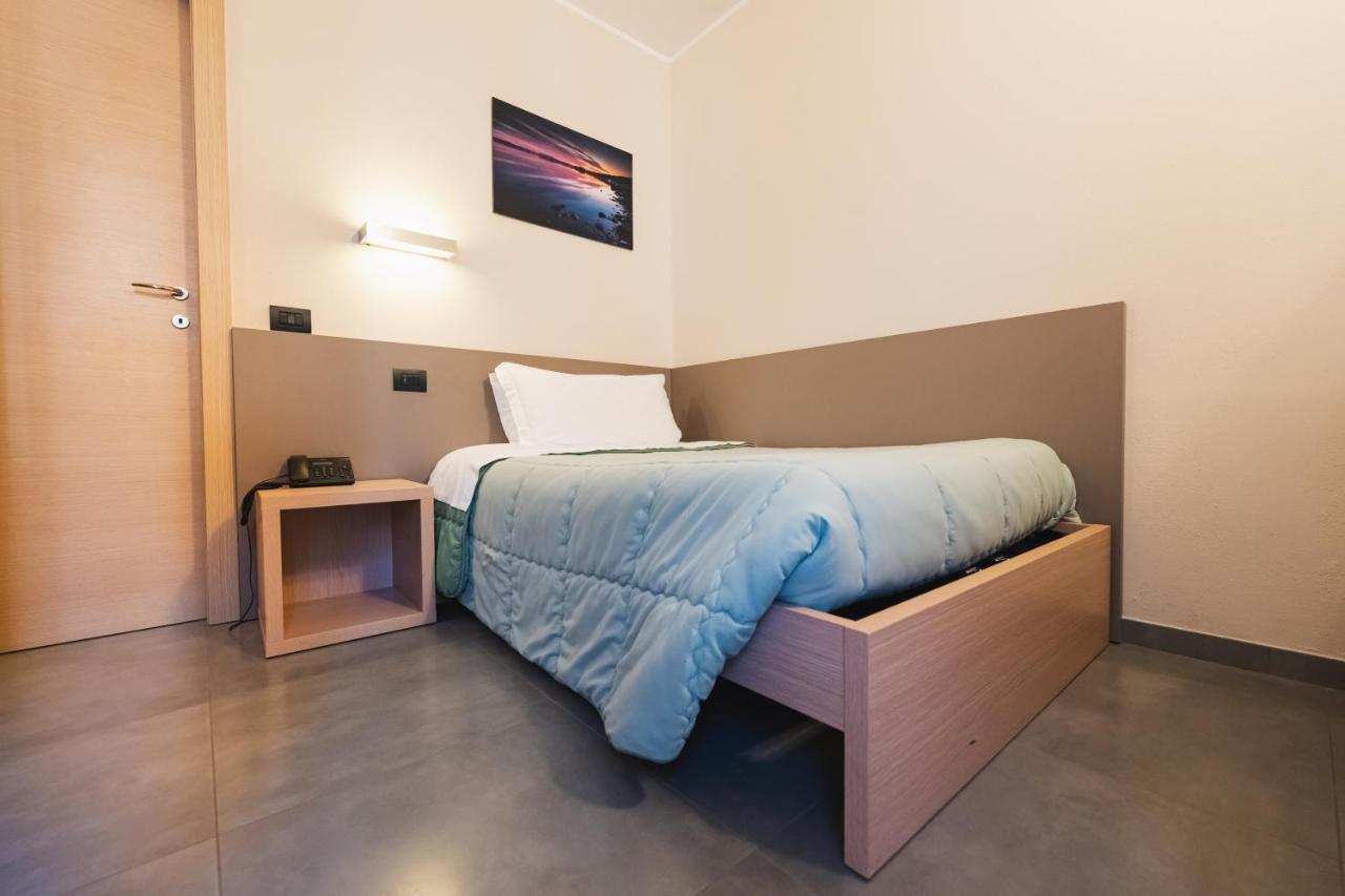 Parini Hotel Bosisio Parini Dış mekan fotoğraf