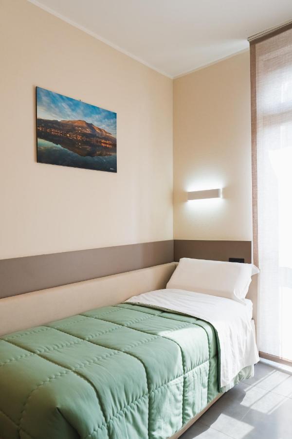 Parini Hotel Bosisio Parini Dış mekan fotoğraf