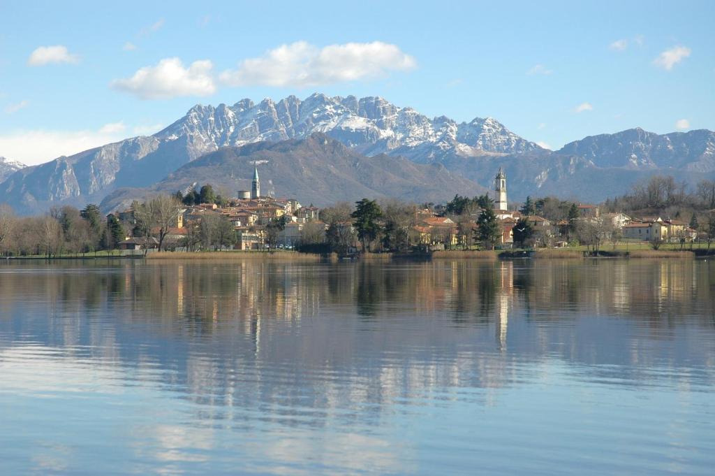 Parini Hotel Bosisio Parini Oda fotoğraf