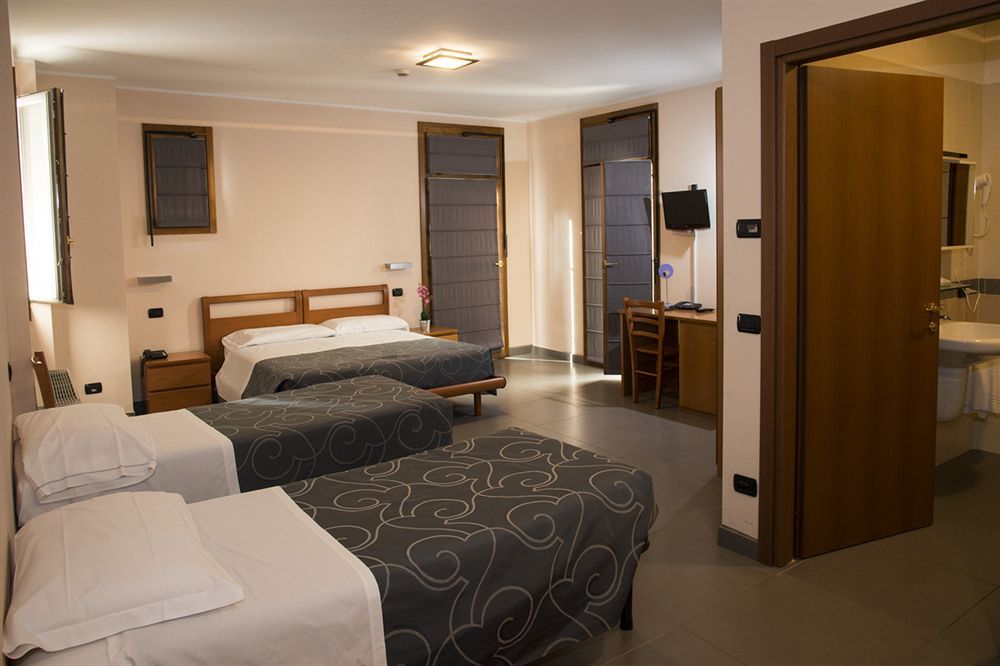Parini Hotel Bosisio Parini Dış mekan fotoğraf